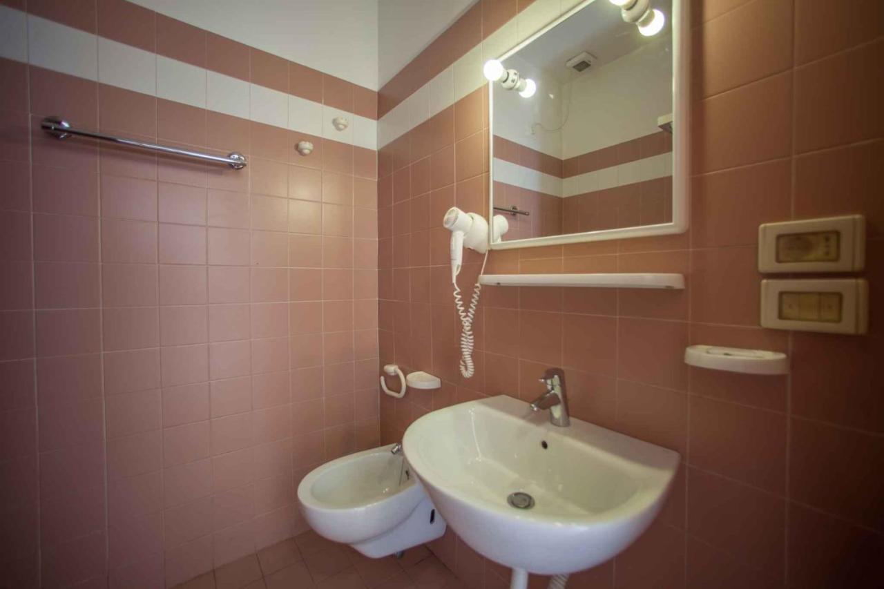 Holiday Homes In Sirmione/Gardasee 22174 Extérieur photo