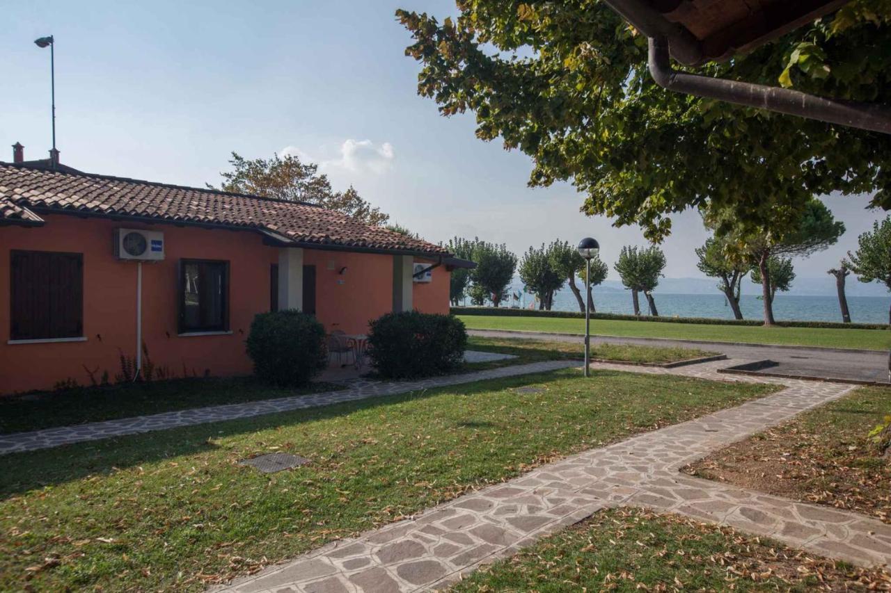Holiday Homes In Sirmione/Gardasee 22174 Extérieur photo