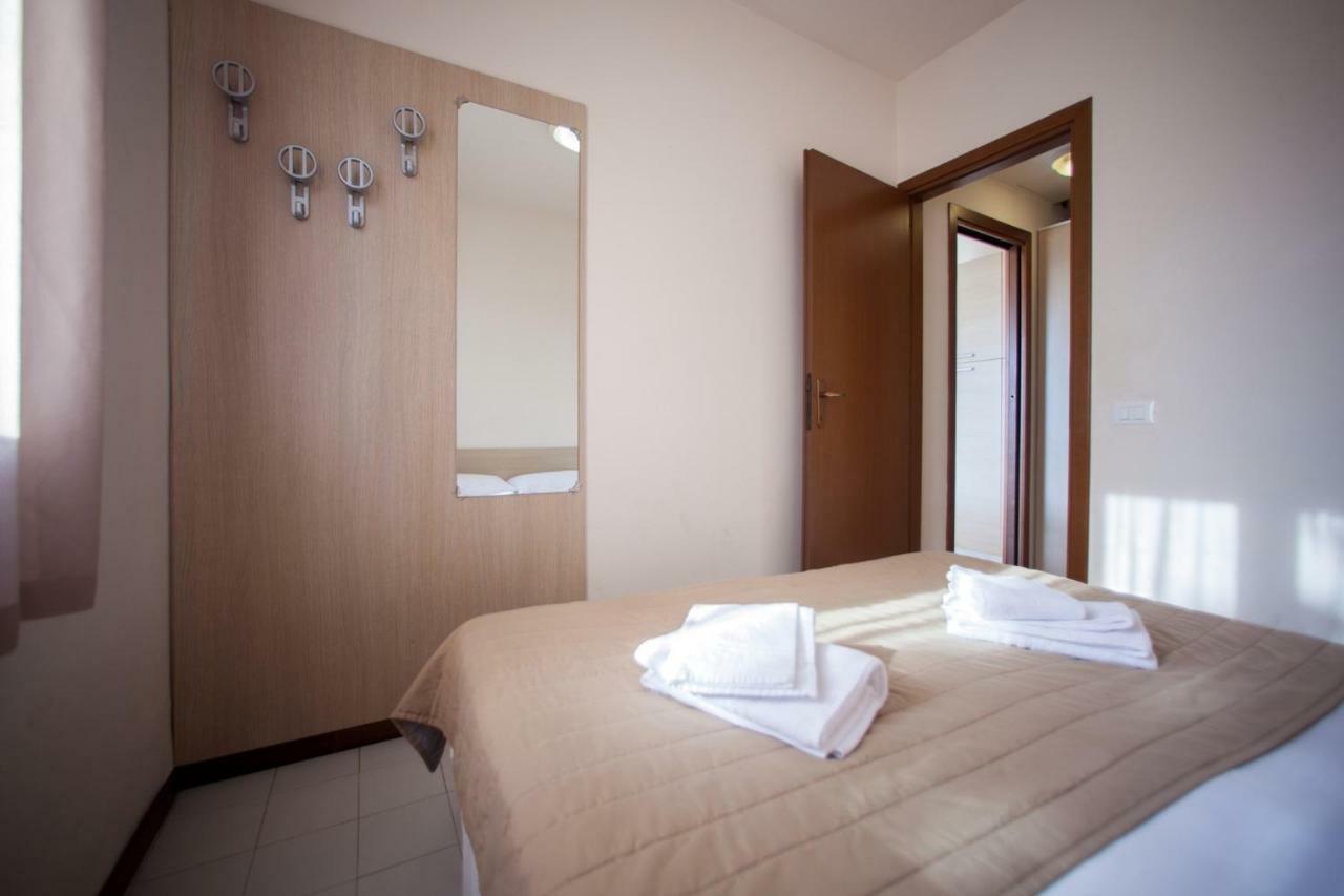 Holiday Homes In Sirmione/Gardasee 22174 Extérieur photo
